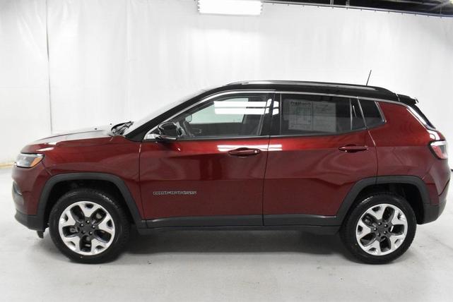 Photo of 2022 Velvet Red Pearlcoat Jeep Compass
