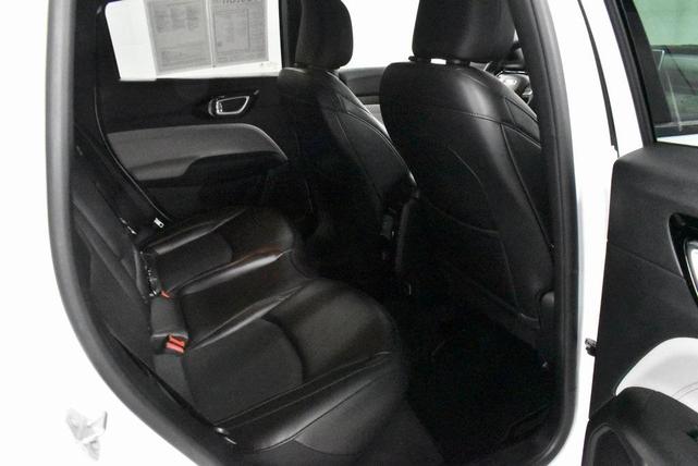 Photo of 2023 Bright White Clearcoat Jeep Compass