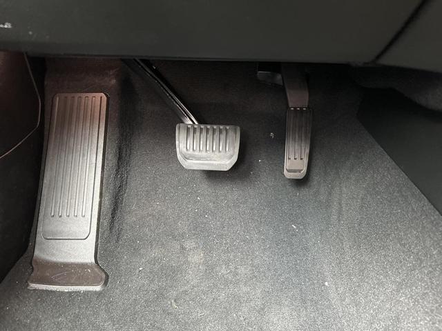Photo of 2025 Bright White Clearcoat Jeep Grand Cherokee L