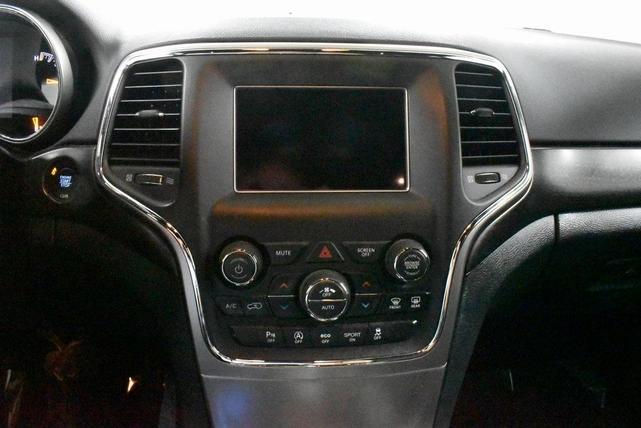 Photo of 2018 Velvet Red Pearlcoat Jeep Grand Cherokee