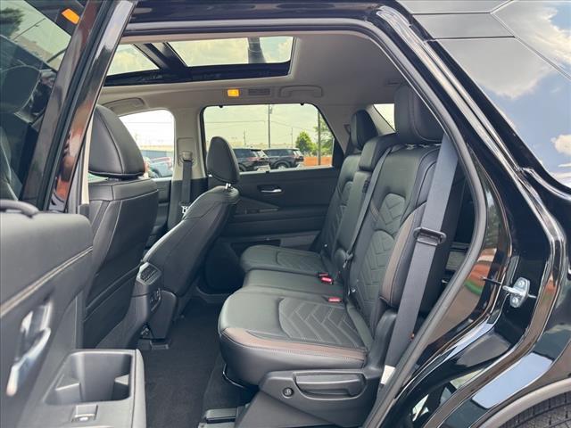 Photo of 2024 Super Black Nissan Pathfinder
