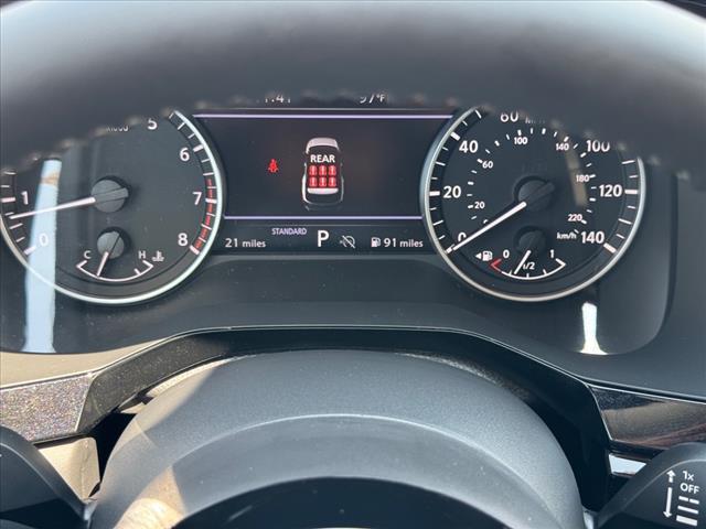 Photo of 2025 Everest White P Nissan Pathfinder