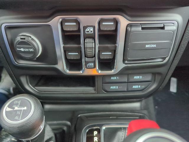 Photo of 2025 Hydro Blue Pearlcoat Jeep Wrangler