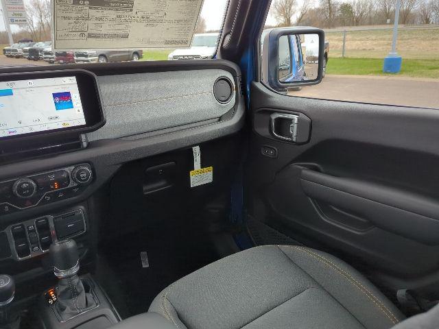 Photo of 2025 Hydro Blue Pearlcoat Jeep Wrangler
