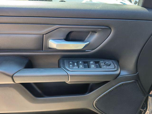 Photo of 2025 Granite Crystal Metallic Clearcoat RAM 1500