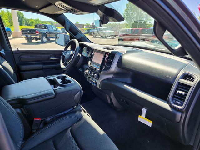 Photo of 2025 Granite Crystal Metallic Clearcoat RAM 1500