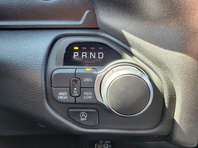 Photo of 2025 Granite Crystal Metallic Clearcoat RAM 1500