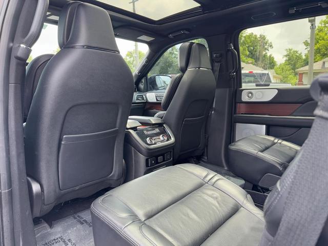 Photo of 2020 Infinite Black Lincoln Navigator