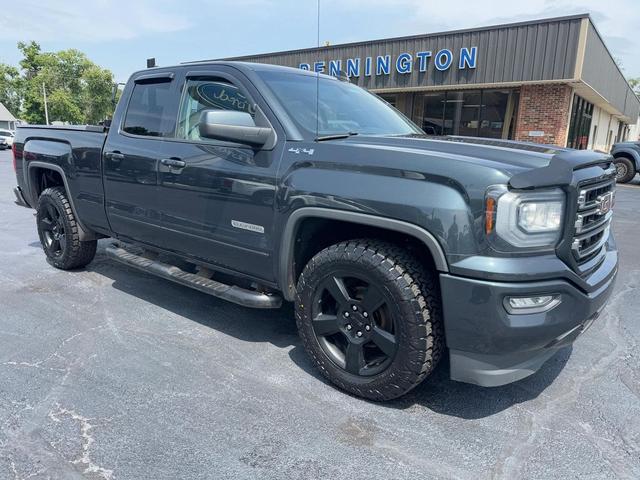 Photo of 2018 Dark Slate Metallic GMC Sierra 1500