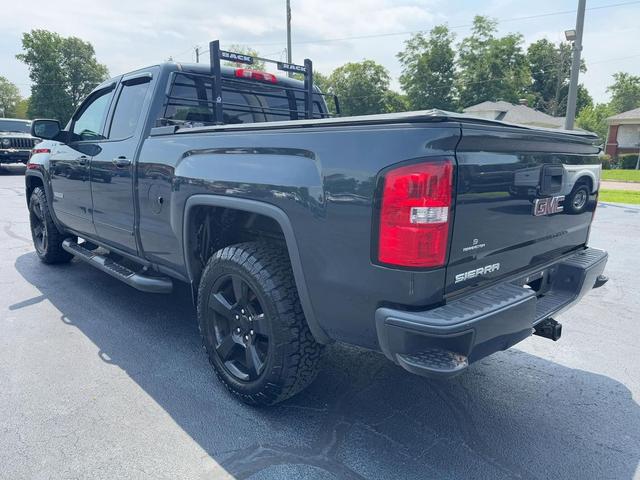 Photo of 2018 Dark Slate Metallic GMC Sierra 1500