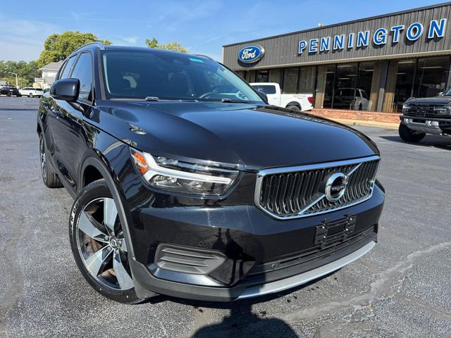 Photo of 2020 Onyx Black Metallic Volvo XC40