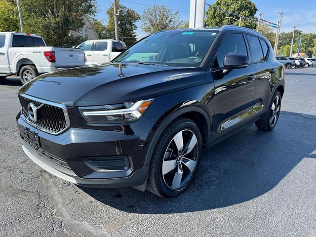 Photo of 2020 Onyx Black Metallic Volvo XC40