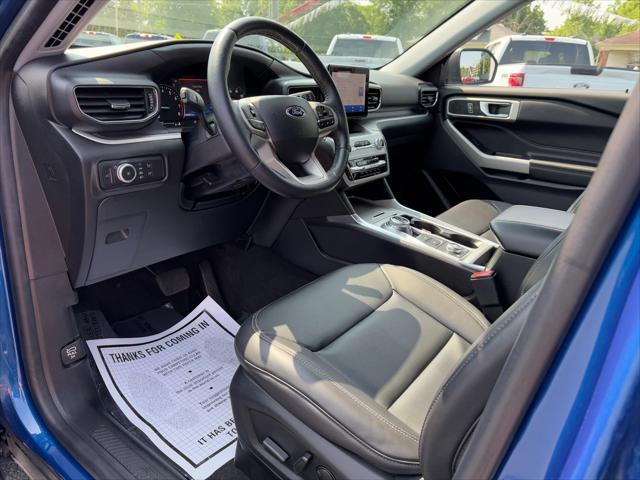 Photo of 2022 Atlas Blue Metallic Ford Explorer