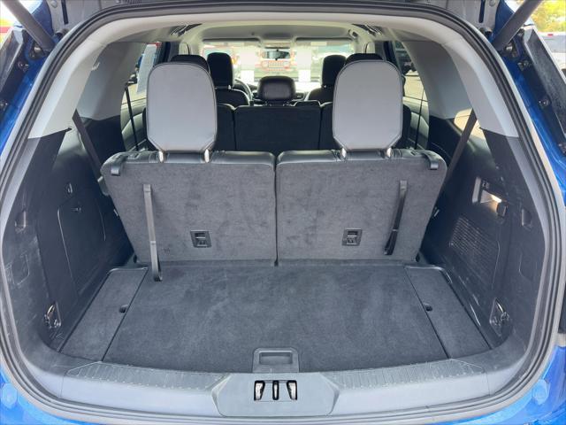 Photo of 2022 Atlas Blue Metallic Ford Explorer