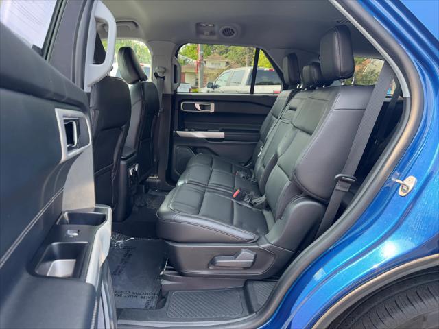 Photo of 2022 Atlas Blue Metallic Ford Explorer