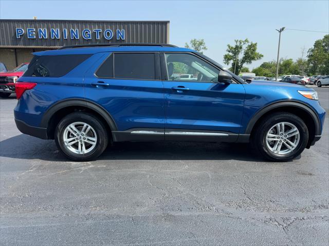 Photo of 2022 Atlas Blue Metallic Ford Explorer