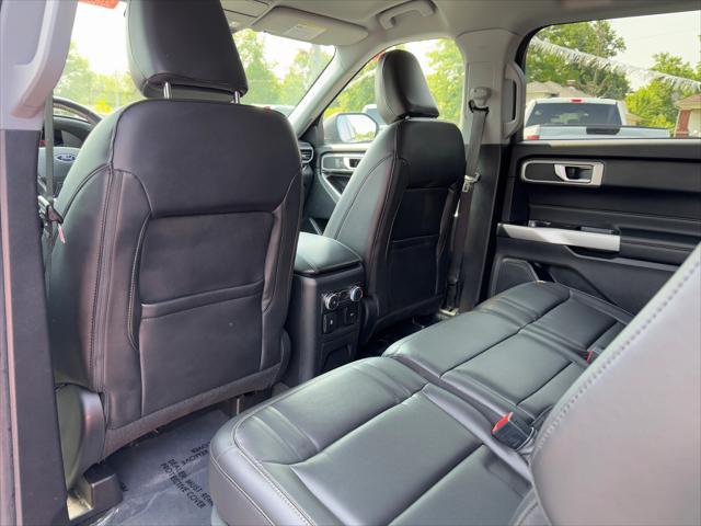 Photo of 2022 Atlas Blue Metallic Ford Explorer