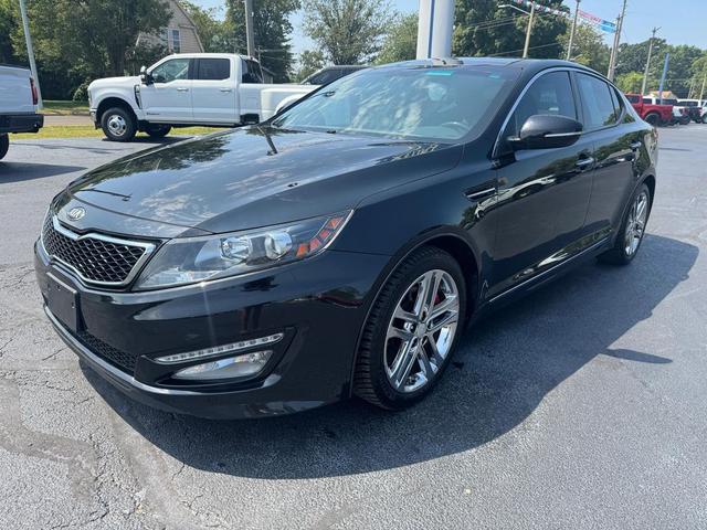 Photo of 2013 Ebony Black Kia Optima