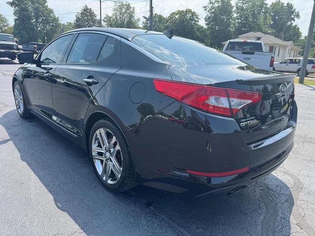 Photo of 2013 Ebony Black Kia Optima