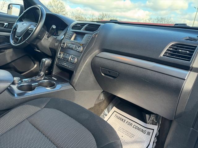 Photo of 2018 Shadow Black Ford Explorer