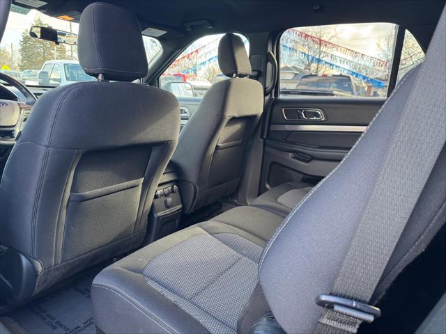 Photo of 2018 Shadow Black Ford Explorer