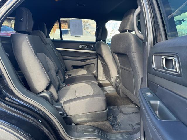 Photo of 2018 Shadow Black Ford Explorer