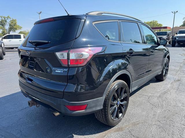 Photo of 2017 Shadow Black Ford Escape
