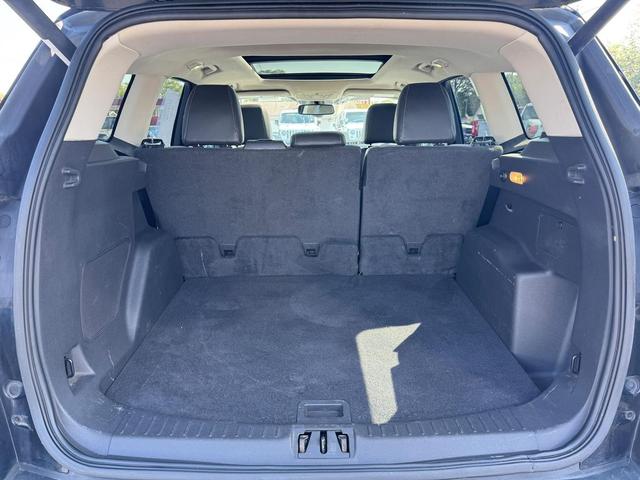 Photo of 2017 Shadow Black Ford Escape