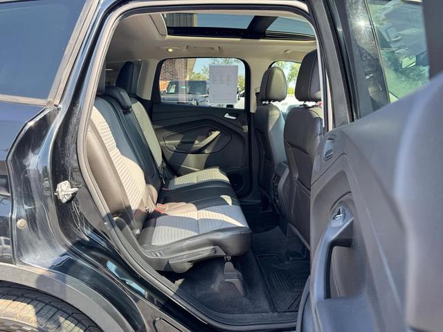 Photo of 2017 Shadow Black Ford Escape