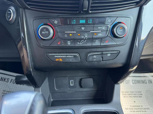 Photo of 2017 Shadow Black Ford Escape