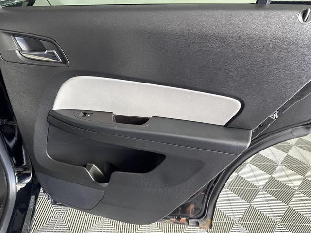 Photo of 2017 Mosaic Black Metallic Chevrolet Equinox