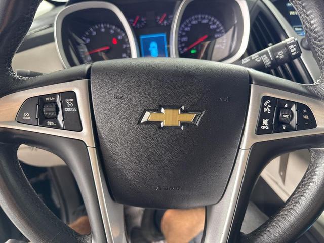 Photo of 2017 Mosaic Black Metallic Chevrolet Equinox