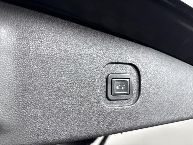 Photo of 2017 Mosaic Black Metallic Chevrolet Equinox