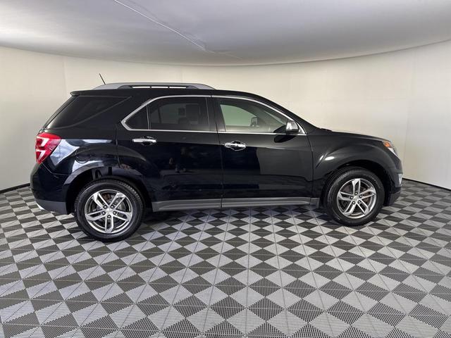 Photo of 2017 Mosaic Black Metallic Chevrolet Equinox