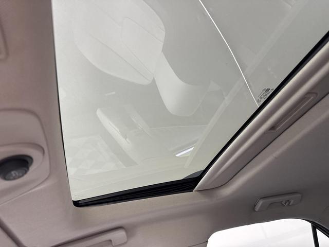 Photo of 2017 Mosaic Black Metallic Chevrolet Equinox
