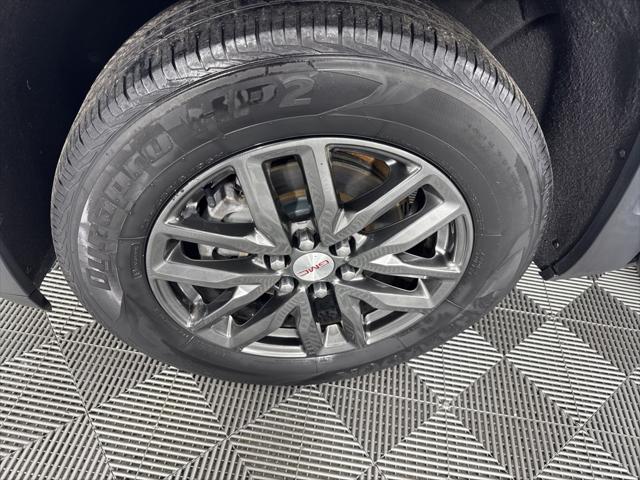 Photo of 2018 Quicksilver Metallic GMC Acadia
