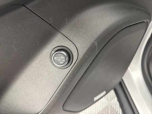 Photo of 2018 Quicksilver Metallic GMC Acadia