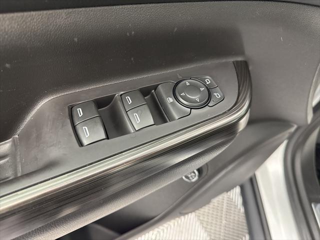 Photo of 2018 Quicksilver Metallic GMC Acadia