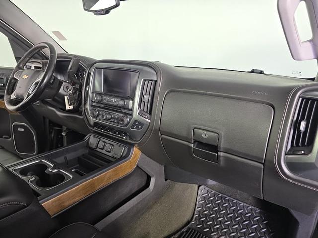 Photo of 2015 Black Chevrolet Silverado 1500