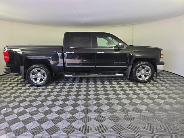Photo of 2015 Black Chevrolet Silverado 1500
