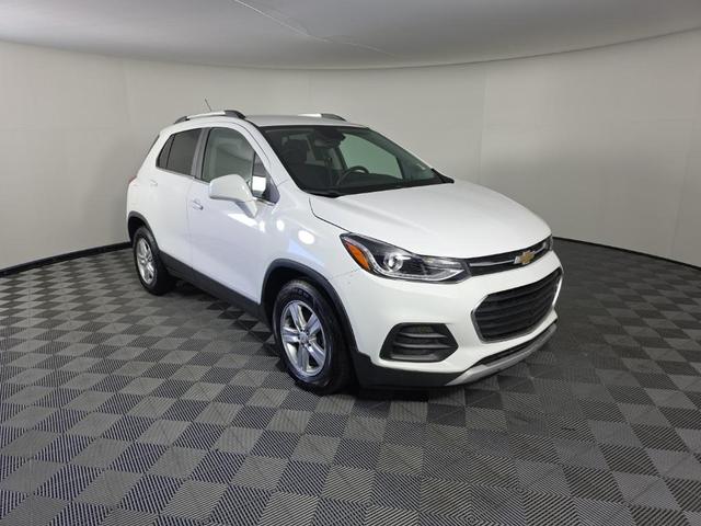 Photo of 2020 Summit White Chevrolet Trax