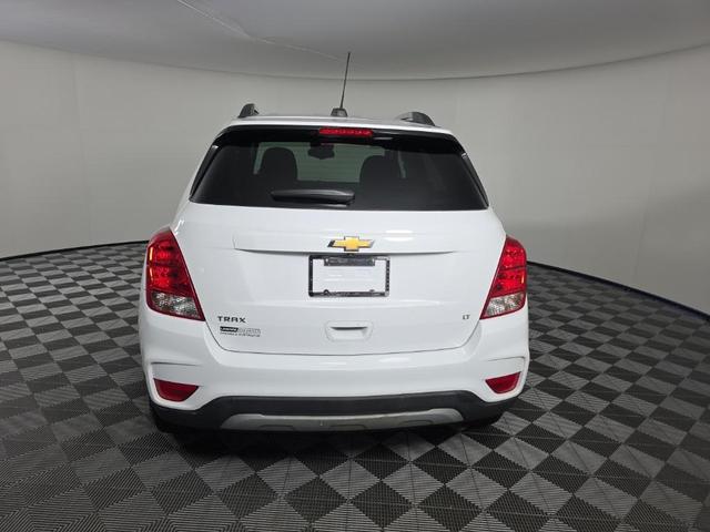 Photo of 2020 Summit White Chevrolet Trax