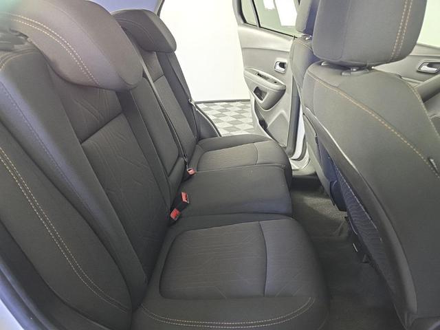 Photo of 2020 Summit White Chevrolet Trax