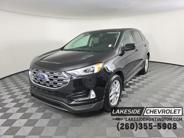 Photo of 2021 Agate Black Metallic Ford Edge