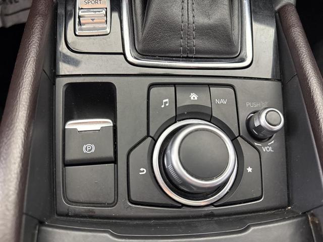 Photo of 2017 Machine Gray Metallic Mazda Mazda3