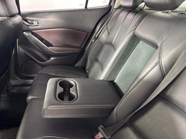 Photo of 2017 Machine Gray Metallic Mazda Mazda3