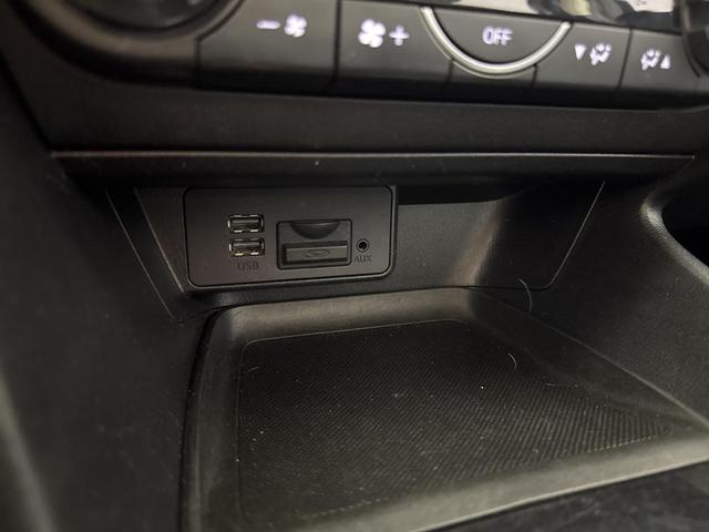 Photo of 2017 Machine Gray Metallic Mazda Mazda3