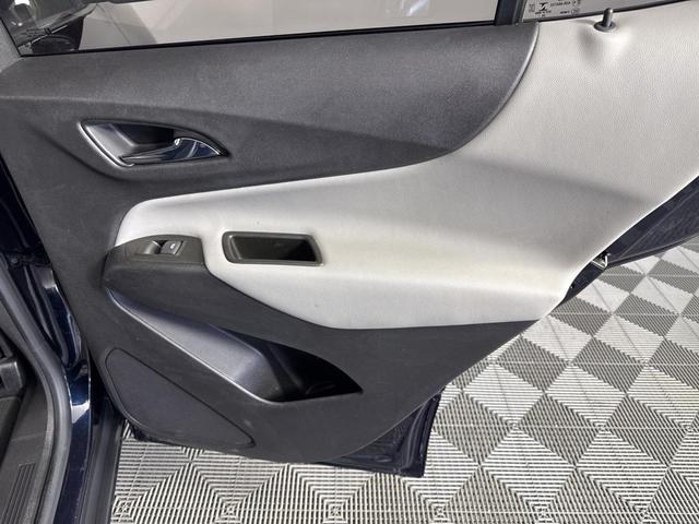 Photo of 2021 Midnight Blue Metallic Chevrolet Equinox