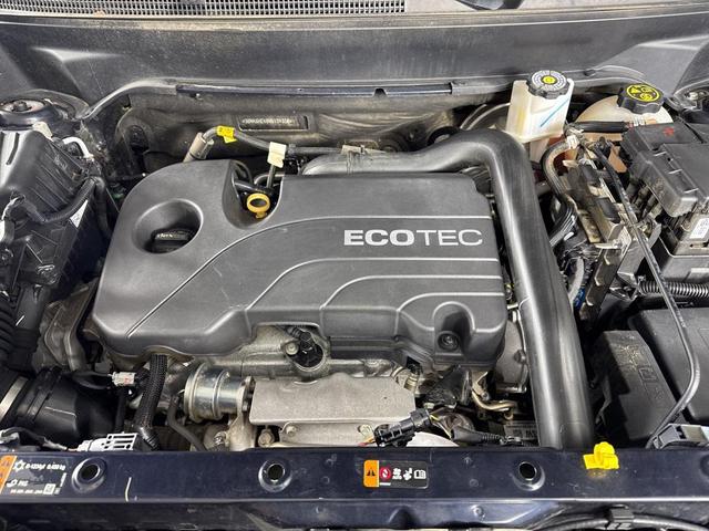 Photo of 2021 Midnight Blue Metallic Chevrolet Equinox