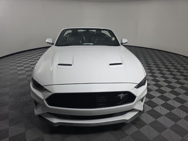 Photo of 2020 Oxford White Ford Mustang